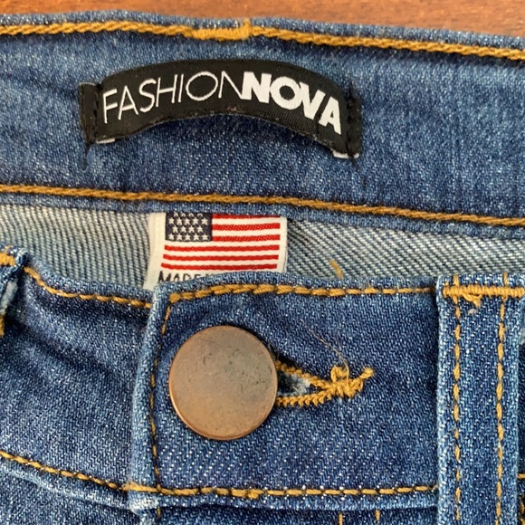 🔴 SOLD Medium blue wash jeans - Picture 3 of 6